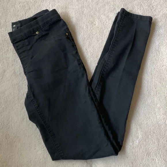 H&M Black skinny Stretch jeans size 4 LIKE NEW - Picture 1 of 10